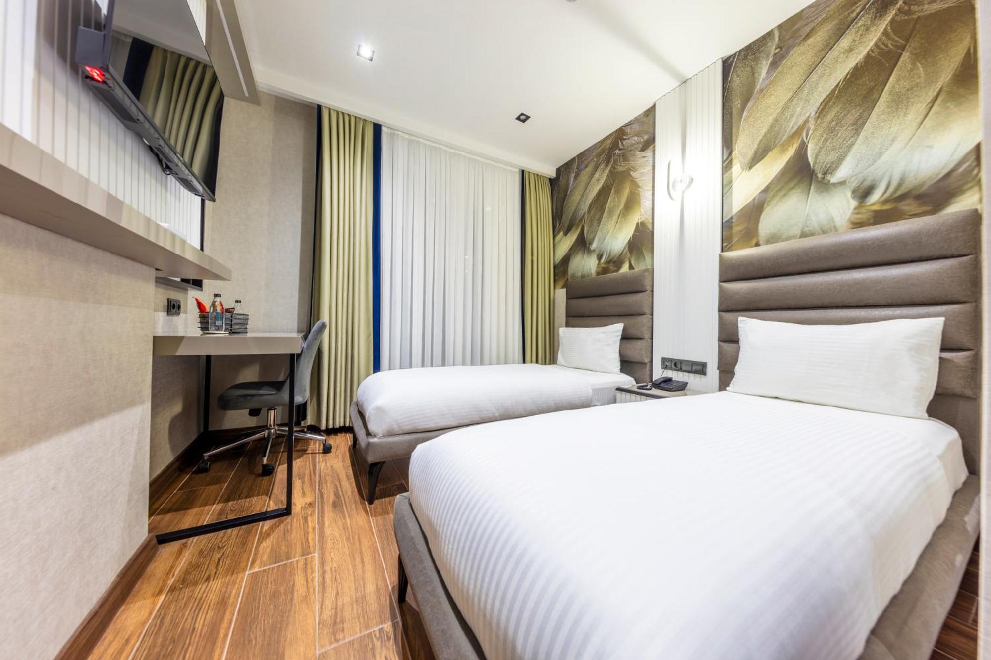 Dem Premium Hotel - Round Trip Airport Service - Istanbul International Airport Arnavutkoy エクステリア 写真